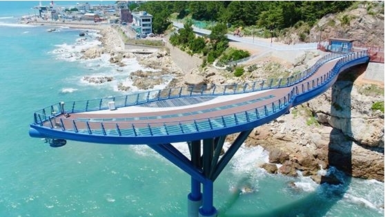 青沙浦踏石海上展望台