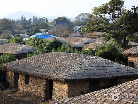 城邑民俗村(每人品嘗一杯蜂蜜茶或五味子茶)