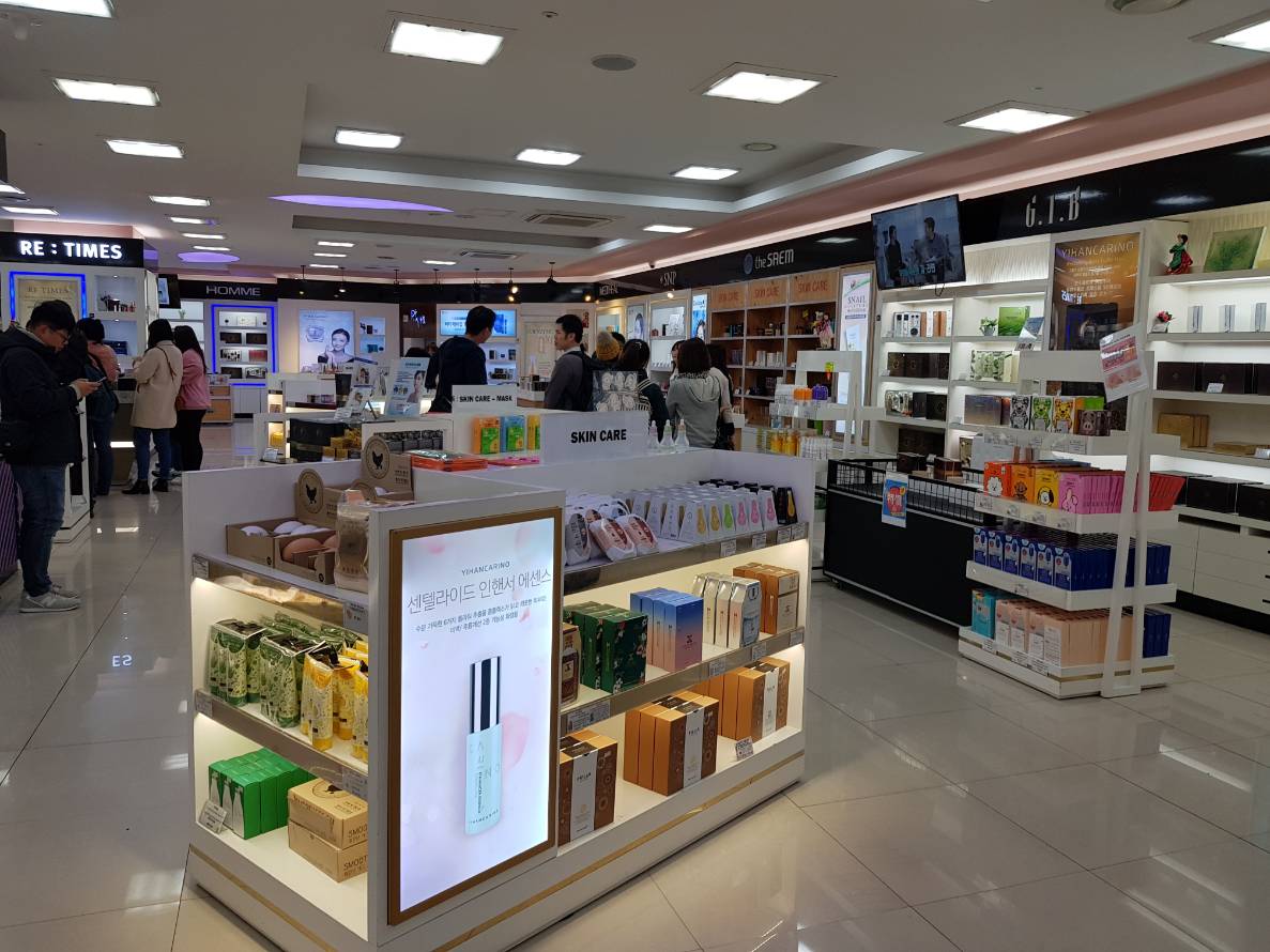 韓國彩妝保養品店
