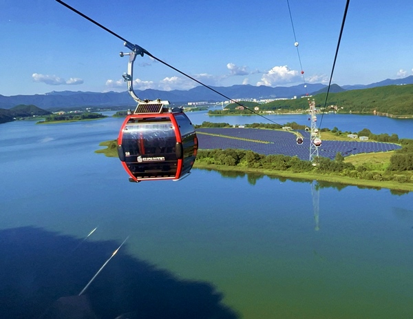 坐擁湖光山色美景~三岳山湖水纜車